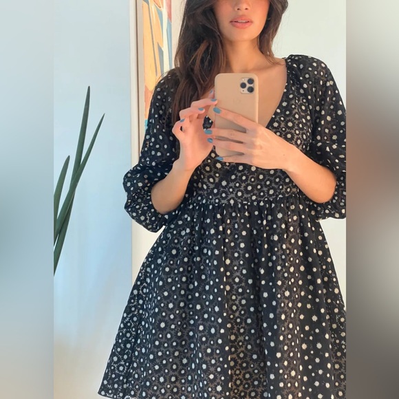 Aritzia Sunday Best Bonita Floral Babydoll Dress 🌼 - Picture 5 of 7